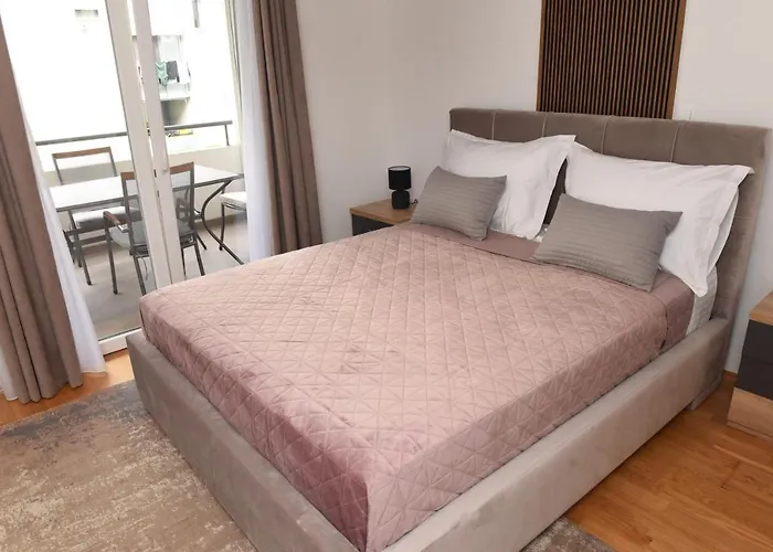 아파트 Navigo 플로체